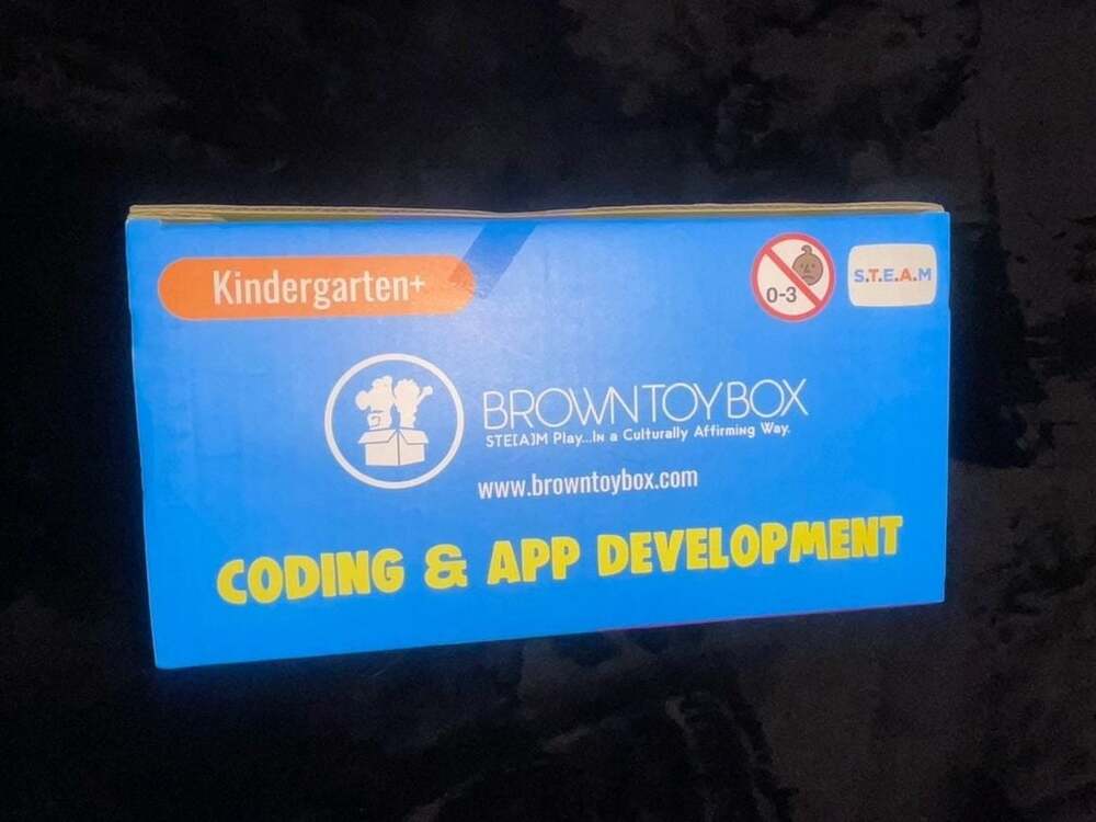 Brown Toy Box Coding & App Development S.T.E.A.M. Learning Kit - Picture 6 of 7